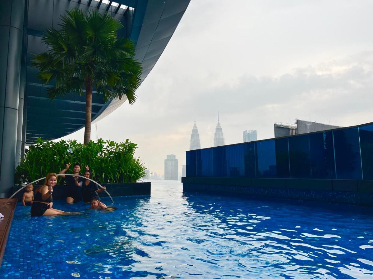 Crystal Suites At Eaton Klcc Kuala Lumpur Luaran gambar