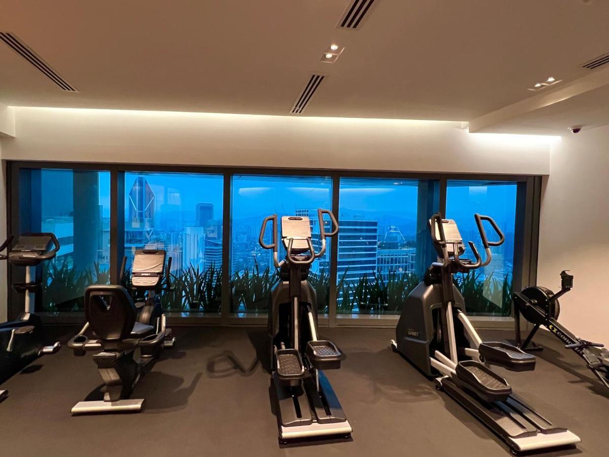 Crystal Suites At Eaton Klcc Kuala Lumpur Luaran gambar